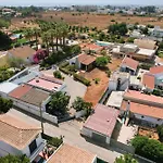 Nyaraló Eli - Com 2 Casas Independentes - Holidayspt Quelfes