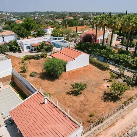 Dom wakacyjny Casa Eli - 3 Bedroom House With Pool - Holidayspt